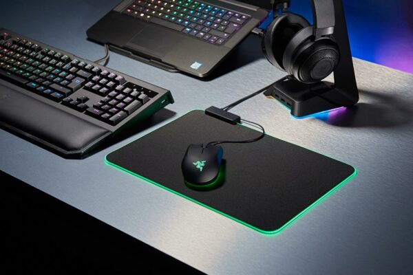 Mouse PAD RAZER, „Goliathus Chroma”, gaming, cauciuc si material textil, 920 x 255 x 3 mm, roz, „RZ02-02500316-R3M1”