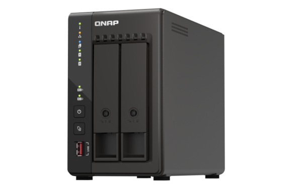 NAS QNAP 253E 2BAY 2.6GHZ TWR SATA „TS-253E-8G”, (timbru verde 11 lei)