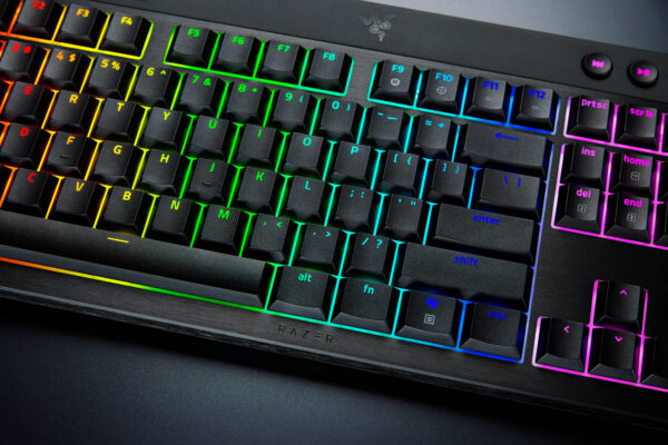 Tastatura Razer Blackwidow V4 LP Green „RZ03-05270100-R3M1” (timbru verde 0.8 lei)